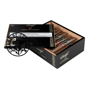 Davidoff Yamasa - Petit Churchill Box of 14